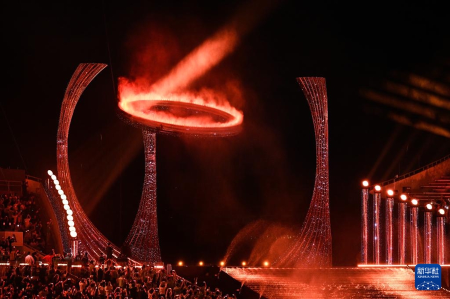 第15回全国運動会の開会式が広東省広州で開催