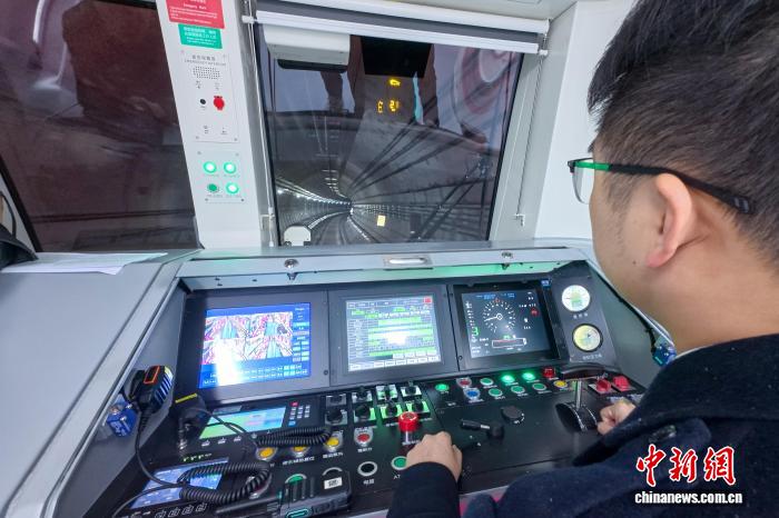 成都地下鉄30号線一期区間の駅を公開　四川省