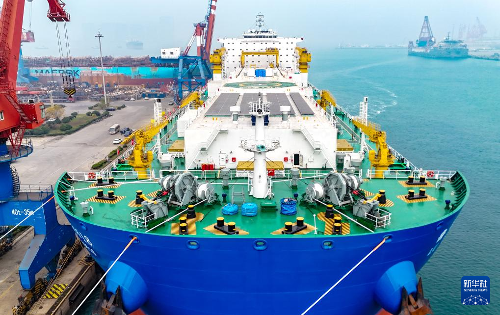 15万トンクラススマート養殖作業船「国信1号2-2」が青島で引き渡し