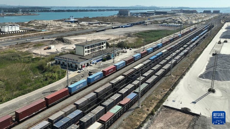 西部陸海新ルートの累計貨物輸送量が500万TEUを突破