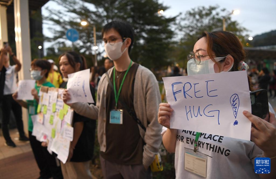 香港特区の大火災被災者に各界が支援を提供