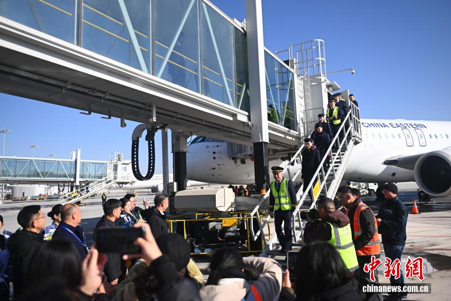 高原空港に初就航！C919国産大型機が上海-蘭州定期路線に