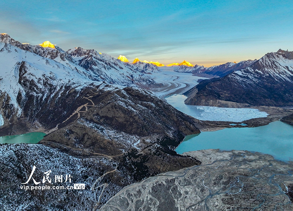 来古氷川の冬景色　西蔵・八宿