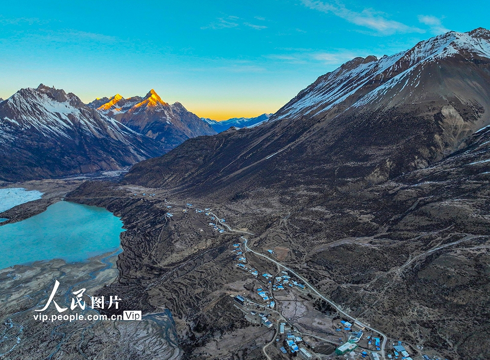 来古氷川の冬景色　西蔵・八宿