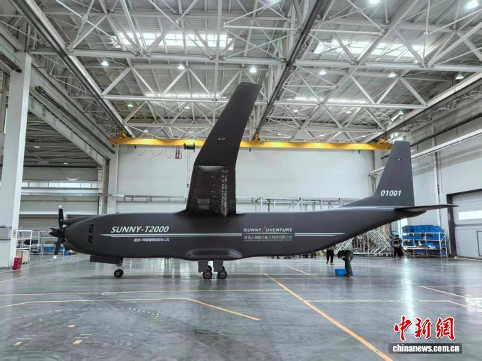 瀋陽の企業が独自開発した2トン級大型準幹線汎用輸送ドローンが正式にラインオフ。画像提供:瀋北新区党委員会宣伝部