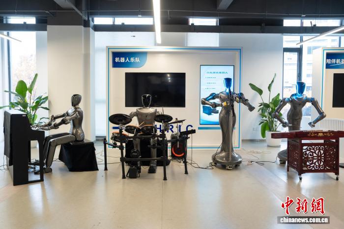 人気高まるロボットバンド、公演回数は月5～6回に　浙江省杭州