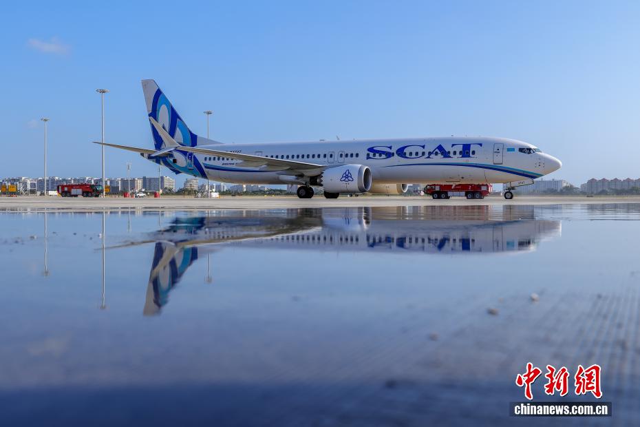 中国初の第7の自由が適用された路線の旅客機が三亜空港に到着