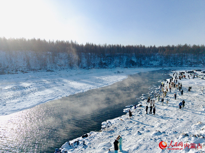 冬でも凍らない川　内蒙古阿爾山