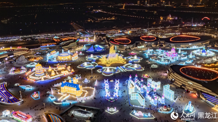 第42回中国·哈爾浜国際氷雪祭りが開幕