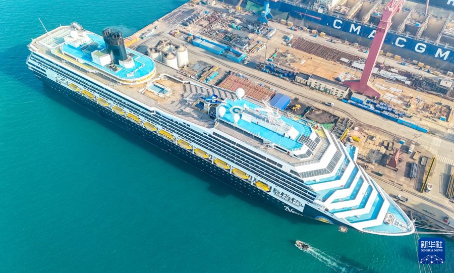 10万トン級超のクルーズ客船のメンテナンス実施　青島