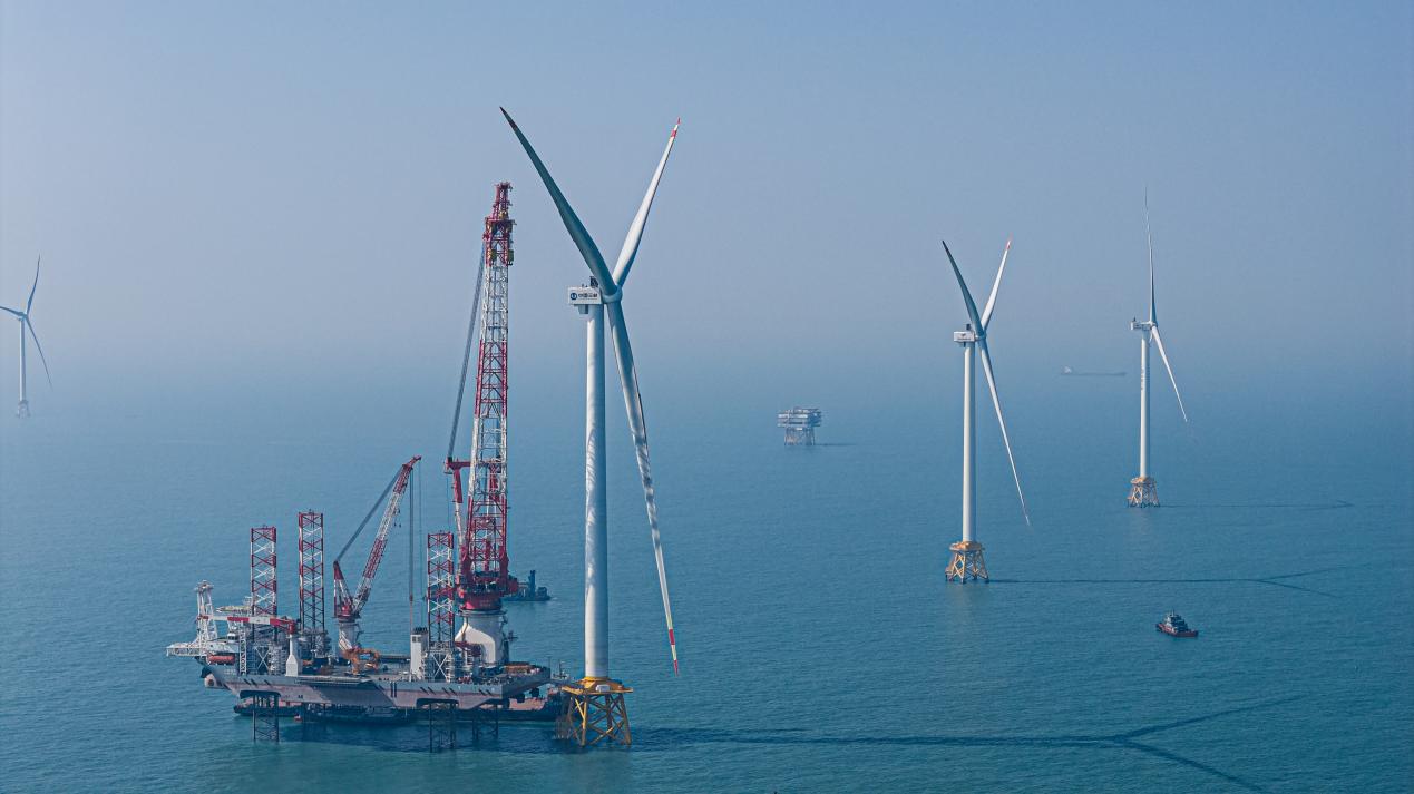 世界初の20MW級洋上風力発電機が福建海域で据え付け完了