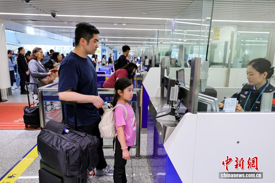 「封関運営」実施1ヶ月目のビザ免除入国者数は前年同期比64％増に　海南省