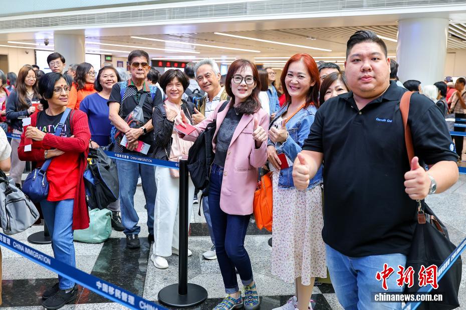 「封関運営」実施1ヶ月目のビザ免除入国者数は前年同期比64％増に　海南省