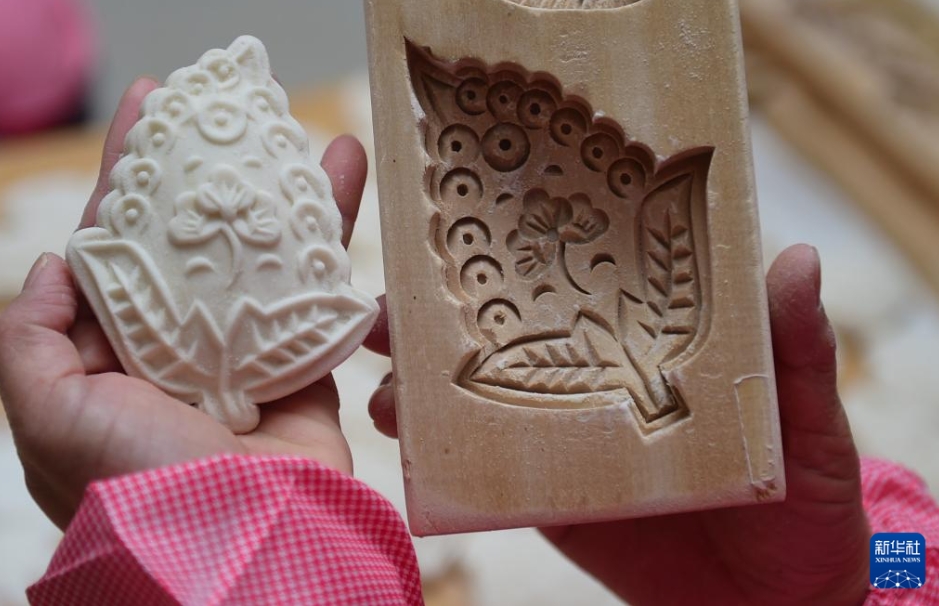 型抜きマントウ「麺花」の生産ピークに　河北省