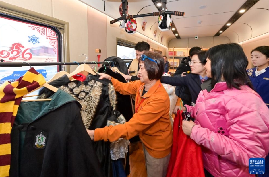 黒竜江省で今年初の「トラベルフォト列車」が運行