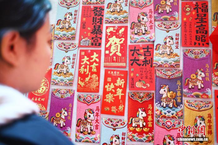 「敦煌」テーマ郵便局が市民に人気　甘粛省蘭州