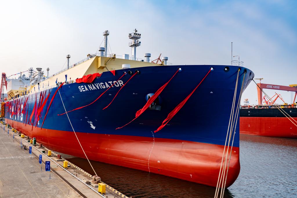 中国製大型LNG船「海瀚」号、大連で引き渡し