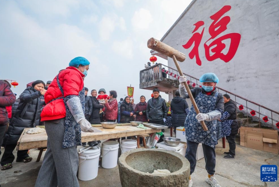 春節を控えた水郷で伝統イベント　浙江省