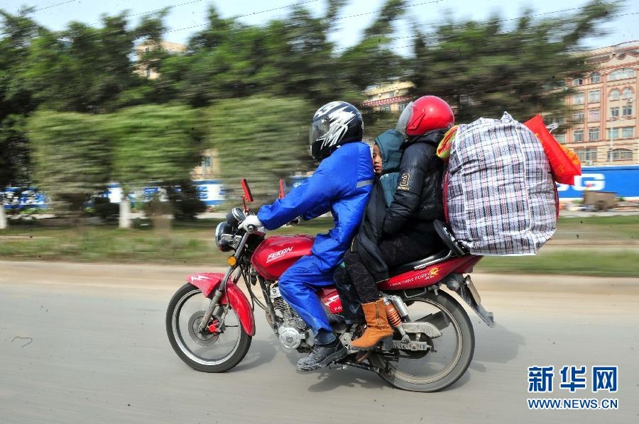 この12年で変化した春節の帰省手段　「バイクの大軍」は過去のものに