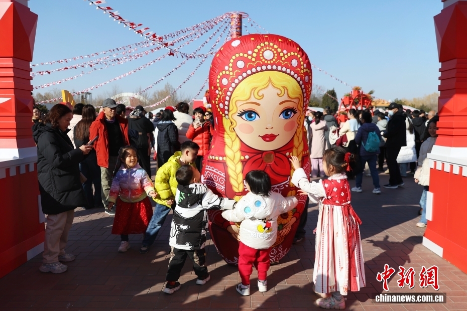 ロシアの冬を送る祭り「マースレニツァ」文化交流イベント開催　北京