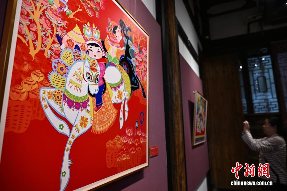 干支の馬をモチーフにした無形文化遺産技術の逸品集めた特別展　福建省