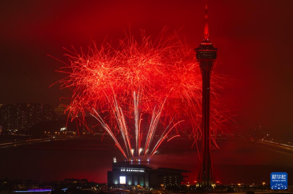 春節を祝賀する2026年ドローン・花火ショー　澳門
