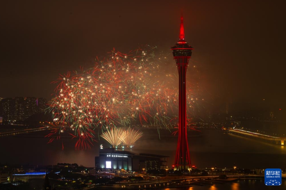 春節を祝賀する2026年ドローン・花火ショー　澳門