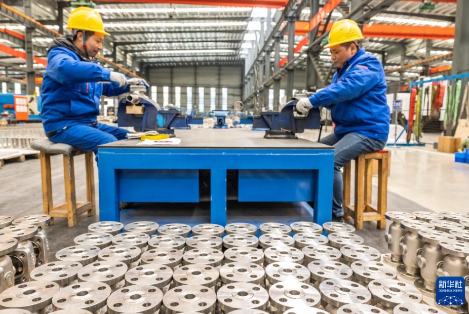 春節明け、各地で稼働再開