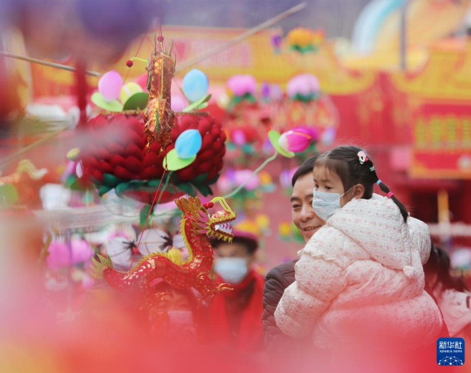 中国各地で元宵節を祝う各種イベント