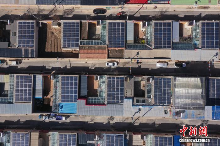 青海省初の「ゼロカーボン村」班彦村を訪ねて