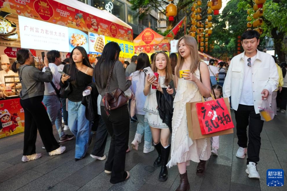 広府美食廟会で「食は広州にあり」を体験　広東省