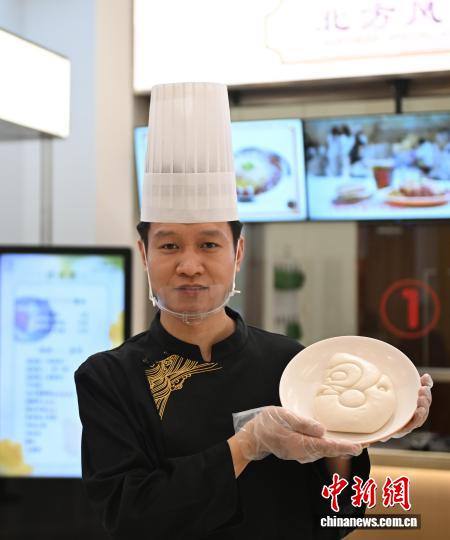 遼寧省博物館レストランの文化財メニューが来館者に人気