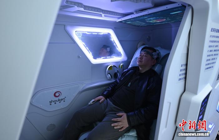 杭州市民が「テクノロジーによる睡眠サポート」を実体験　浙江省