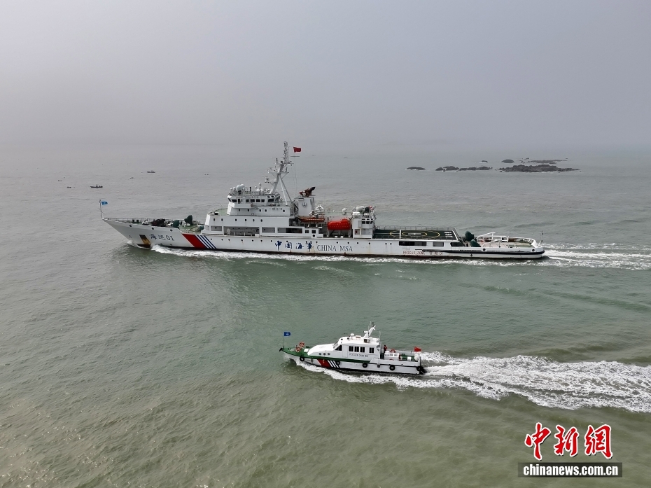 「海巡01」号が泉州沿岸海域で合同巡視・法執行活動を実施　福建省