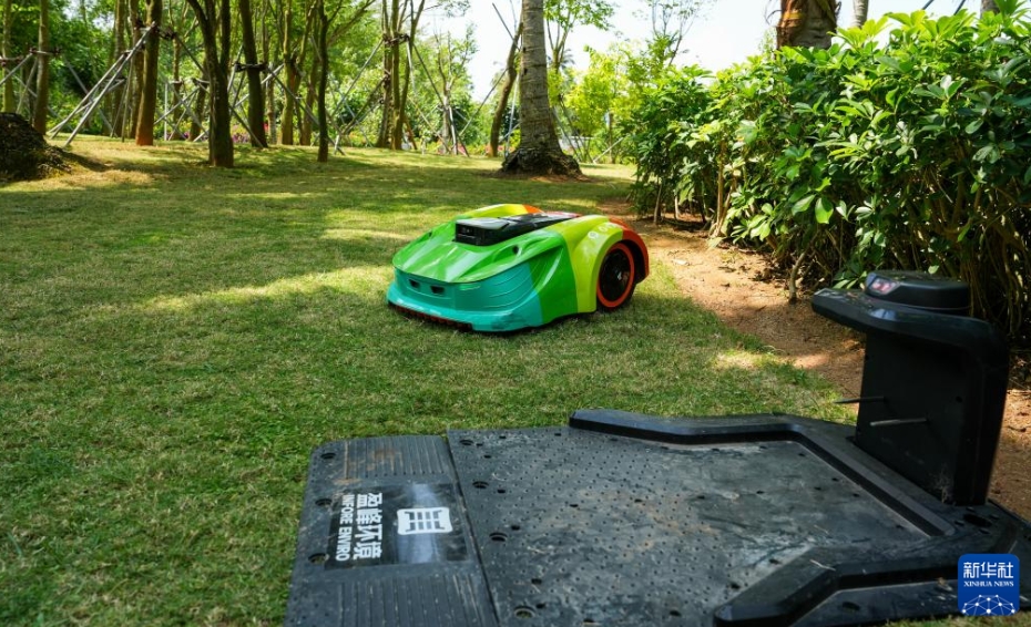 ボアオ・アジアフォーラムをサポートするスマートロボット　海南省