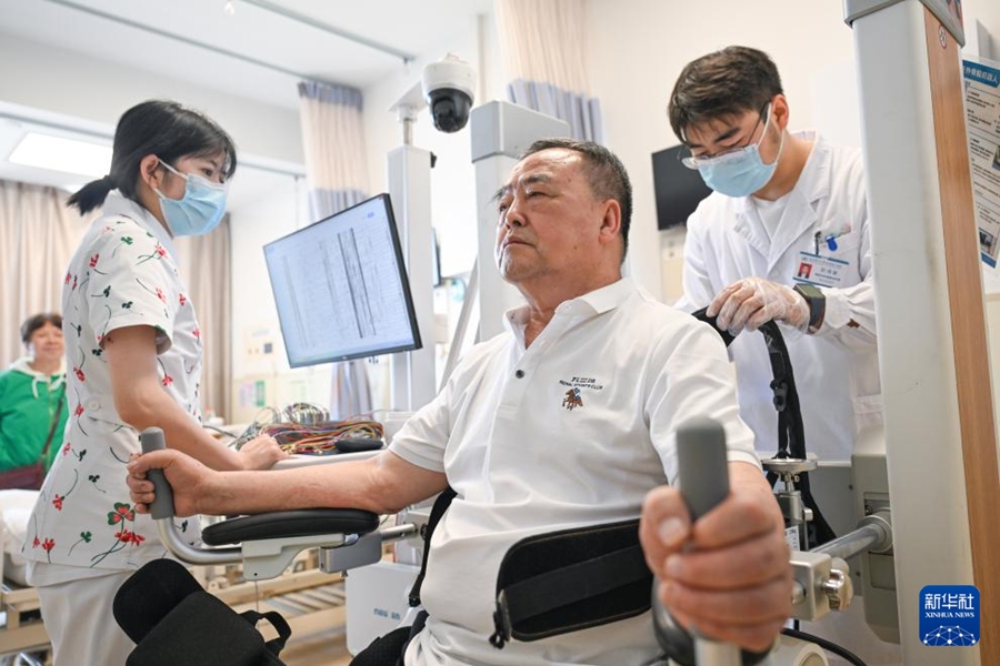 中国南西部初の「BMI」研究型病棟を訪ねて　重慶市