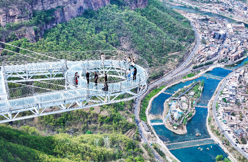 春になり心癒される自然の景色広がる河南省の太行大峡谷