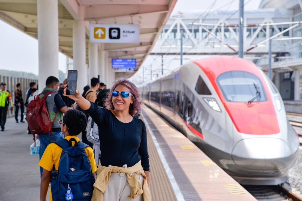 ジャカルタ-バンドン高速鉄道の延べ利用者数が1500万人を突破