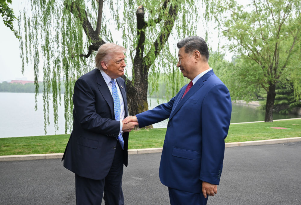 習近平国家主席とトランプ米大統領が中南海で会談