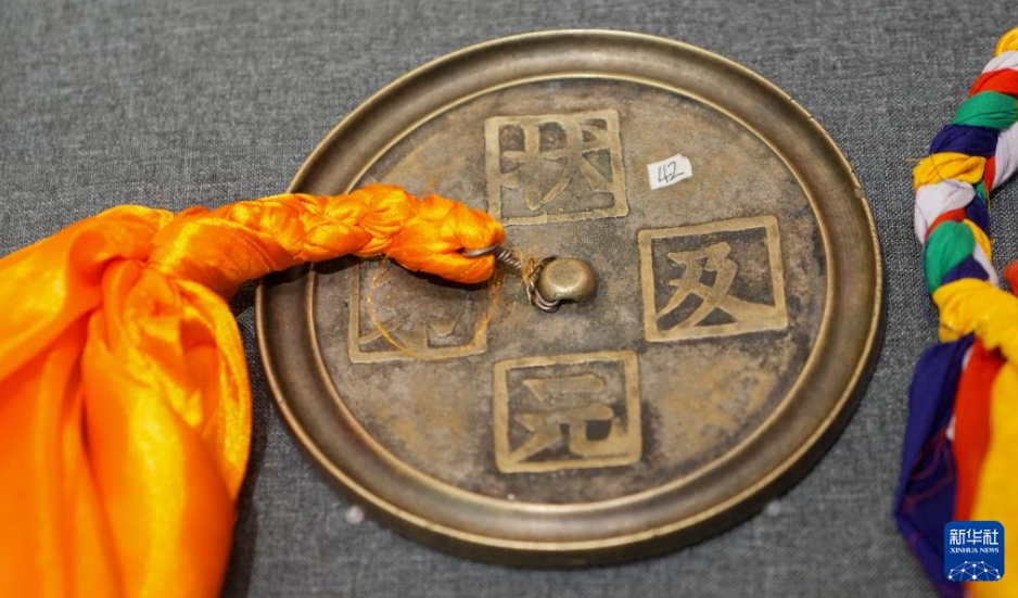 西蔵と黄河中下流域の中原の歴史を紹介する「山南文化財精品展」　西蔵自治区