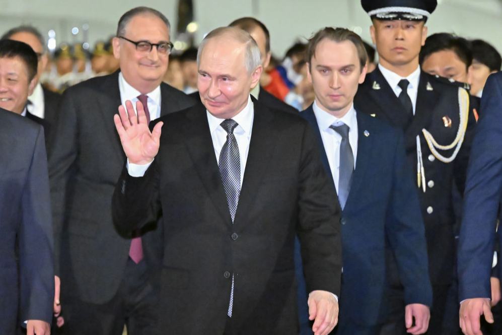 プーチン露大統領が訪中のため北京到着