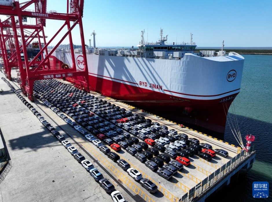 新エネルギー車7273台が欧州に向け出港　江蘇省南通