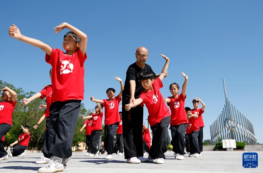 世界中に広まる無形文化遺産「孟村八極拳」　河北省