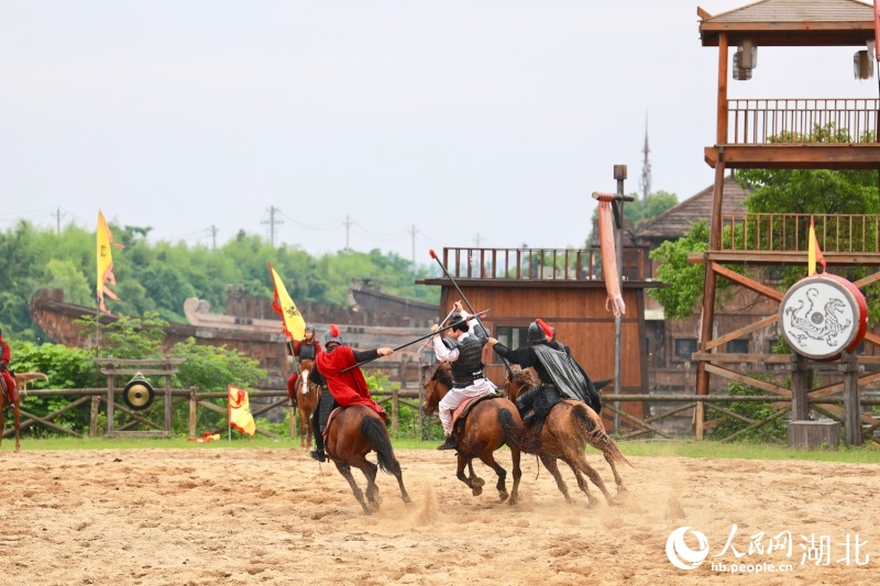 馬術のパフォーマンス（撮影・彭昀迪）。