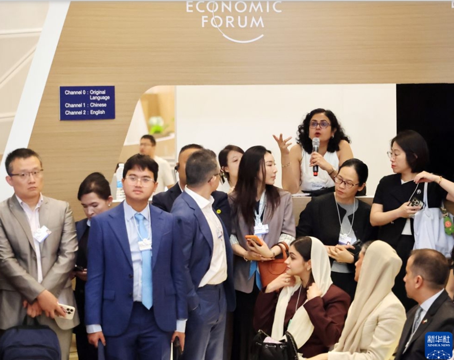 夏季ダボス会議で注目を集めた議題はAI　遼寧省大連市