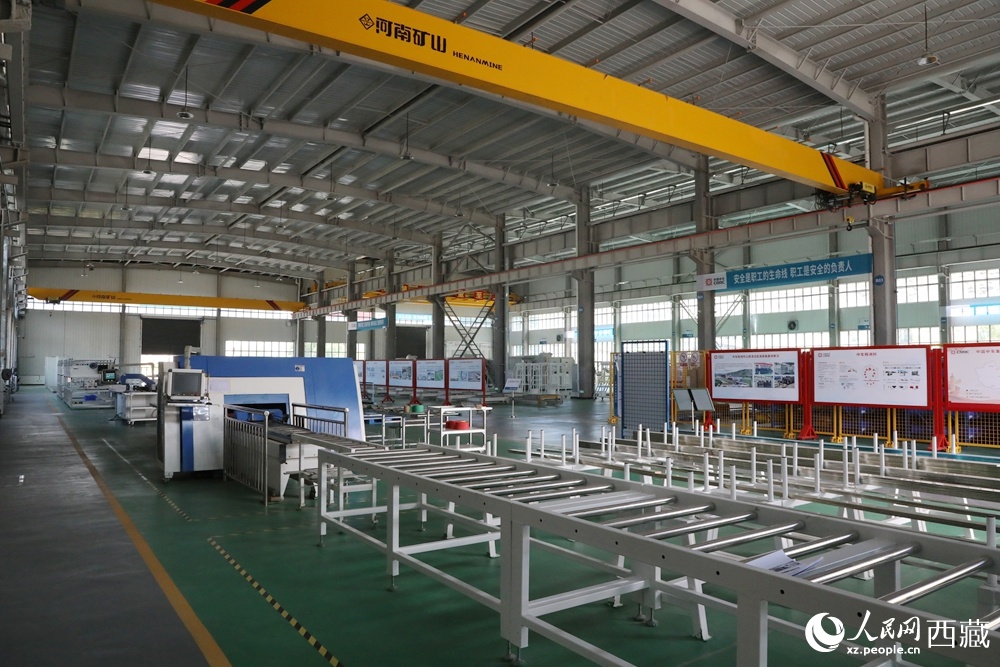 中車山南クリーンエネルギー設備産業パークの生産工場。撮影・次仁羅布