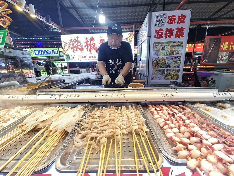 ナイトタイムエコノミーを盛り上げる「供銷夜市」 吉林省延吉