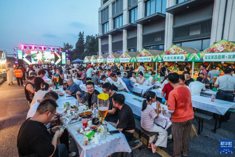 ナイトタイムエコノミーを活性化させる特色ある「夏のビール祭り」　浙江省建徳