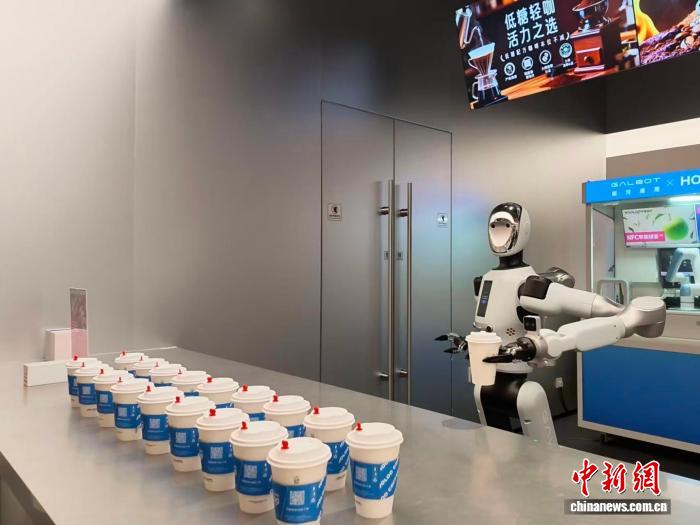 国家級ロボット職業訓練の学校を訪ねて