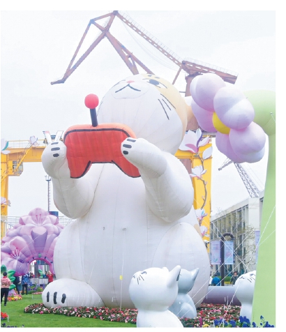    復興島船台公園内にあるネコのオブジェ「猫的畳加態」。資料写真